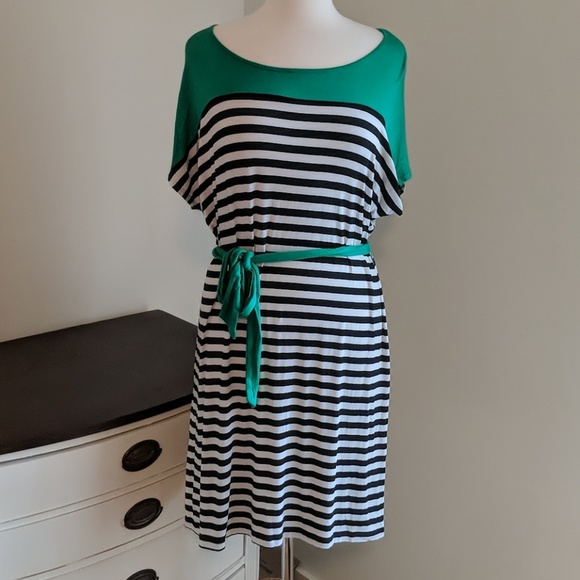 cha cha vente Dresses & Skirts - 3 for $15 Cha cha vente black & white striped dress w green